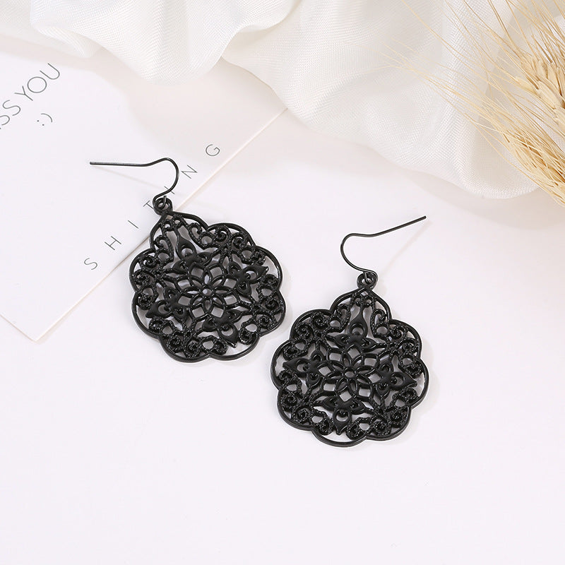 Adiffu Fashionable Palace Plaid Hollow Earrings