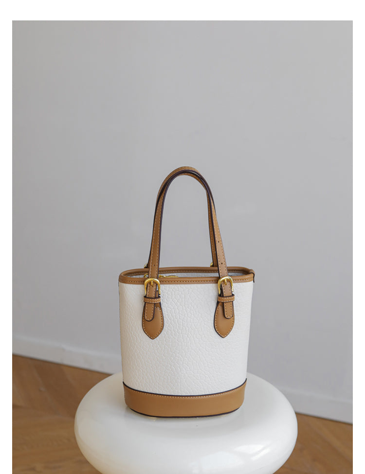 Adiffu Trendy Bucket Bag With Beautiful Design