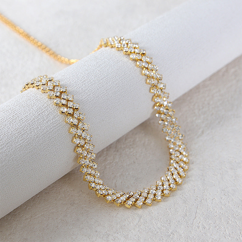 Stylish Diamond Necklace
