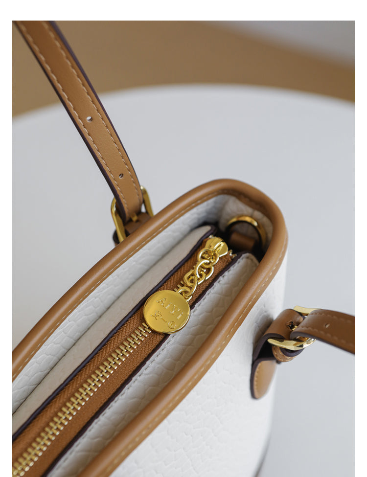 Adiffu Trendy Bucket Bag With Beautiful Design