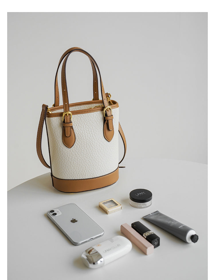 Adiffu Trendy Bucket Bag With Beautiful Design