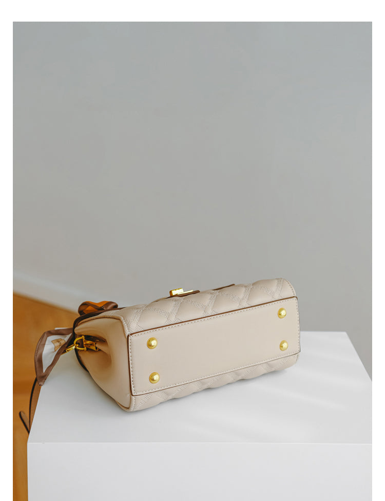Stylish and Simple Handbag