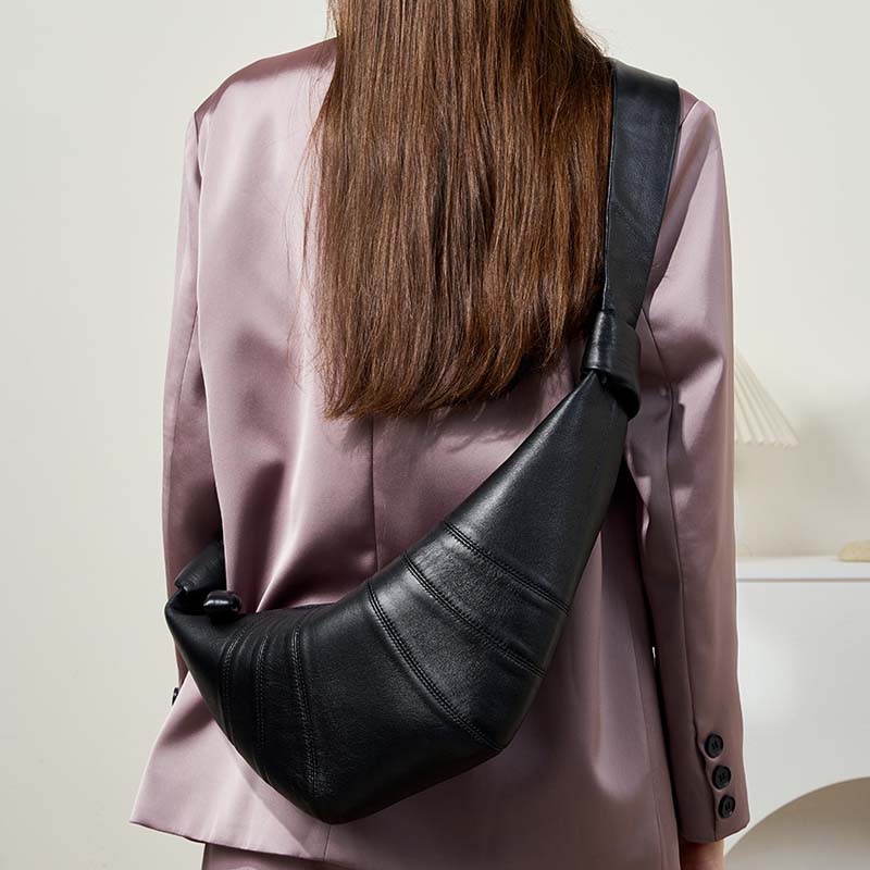 Adiffu Black Sheepskin Horn Bag