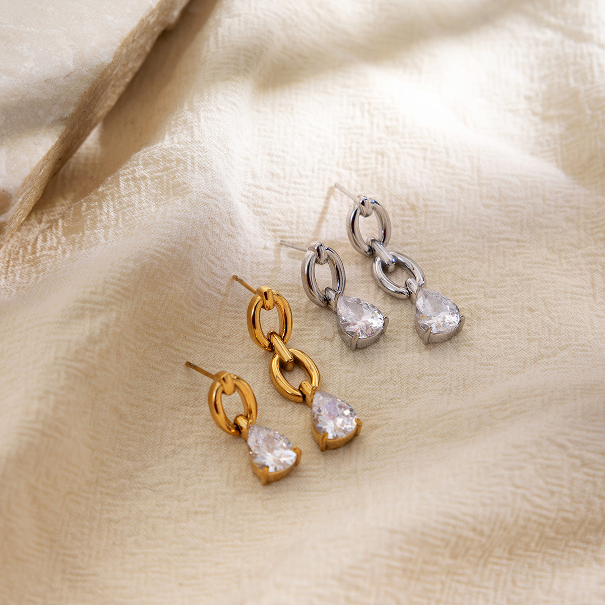 Elegant White Teardrop Zircon Dangle Earrings