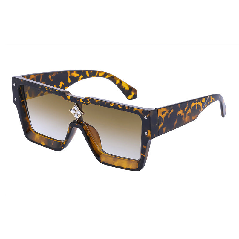 Adiffu Large-frame Sunglasses