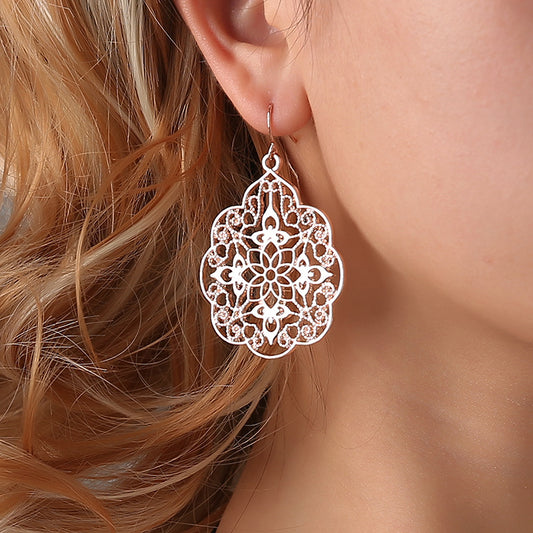 Adiffu Fashionable Palace Plaid Hollow Earrings