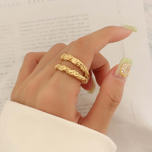 Adiffu 18K Gold Beat Tinfoil Textured Double Ring