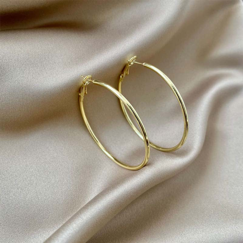 Adiffu European and American Fashion Round Earrings
