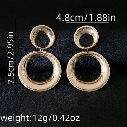 European and American Retro Creative Striped Circle Earrings