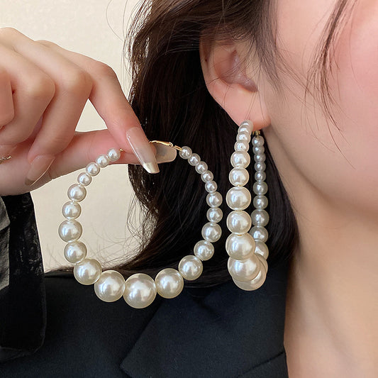 Oversized Pearl Ear Loops