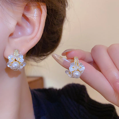 Adiffu Chic Cluster Artificial Pearl Flower Earrings