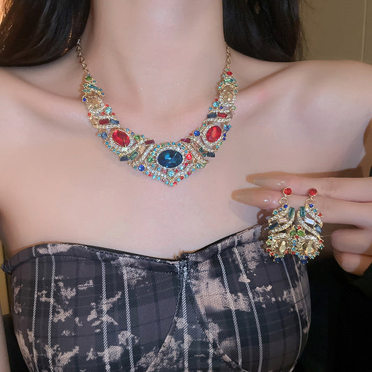 Adiffu Colored Medieval Necklaces And Earrings
