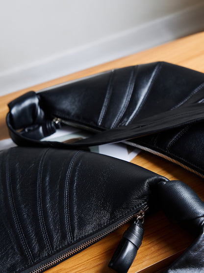 Adiffu Black Sheepskin Horn Bag