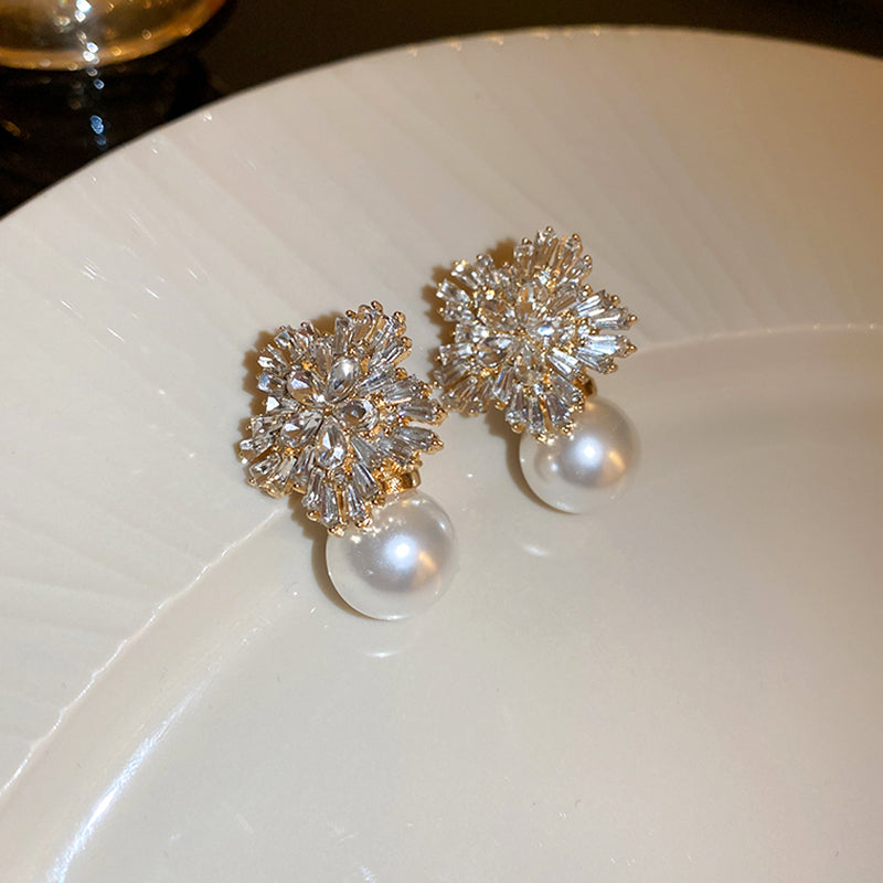 Adiffu Diamond And Flower Pearl Earrings