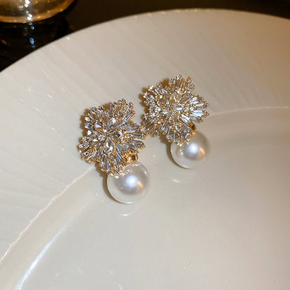 Adiffu Diamond And Flower Pearl Earrings