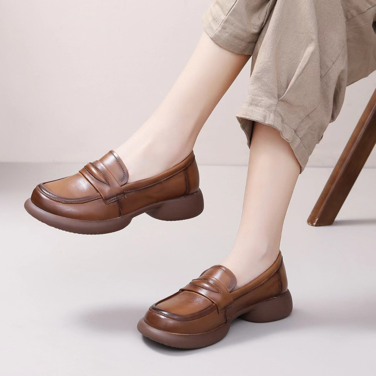 Adiffu Comfortable Round Toe Leather Loafers