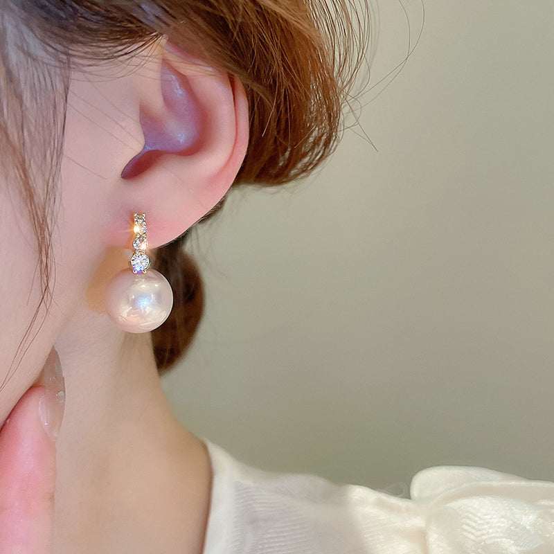 Adiffu Elegant Pearl Earrings