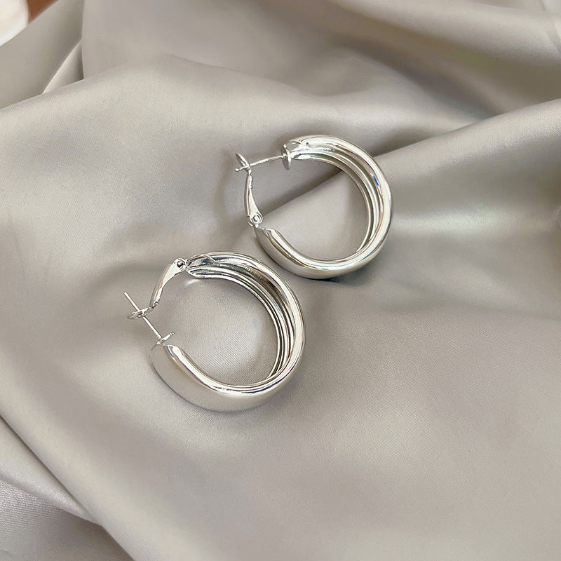 Stylish Gold Wide Face Big Circle Earrings