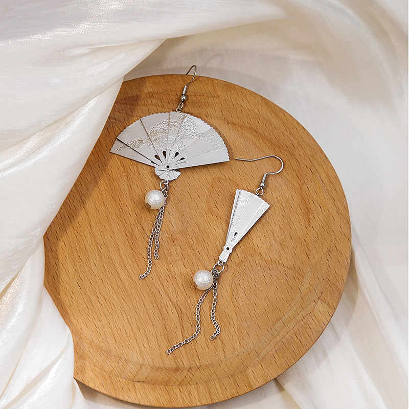 Vintage Carved Fan Folding Fan Pearl Earrings