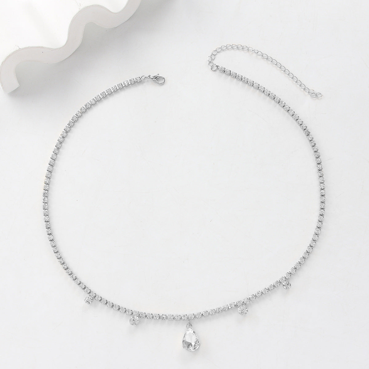 Adiffu Exotic fashion water Drop Head Chain