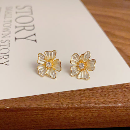 Stylish Camellia Earrings With Rhinestone