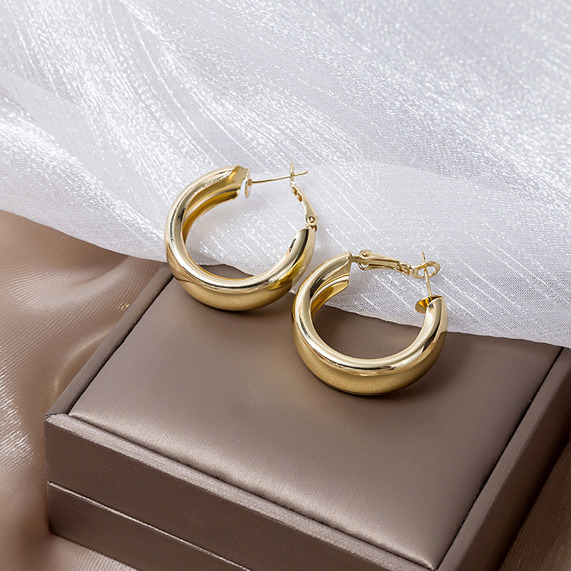 Stylish Gold Wide Face Big Circle Earrings