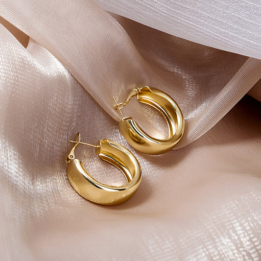 Stylish Gold Wide Face Big Circle Earrings