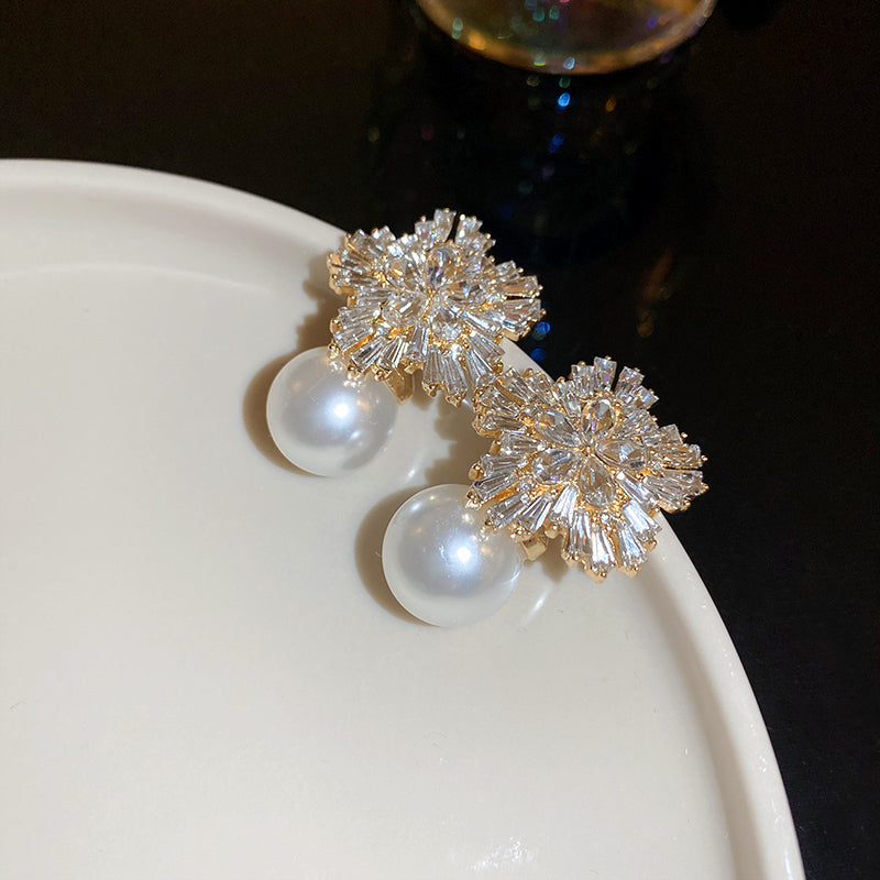 Adiffu Diamond And Flower Pearl Earrings