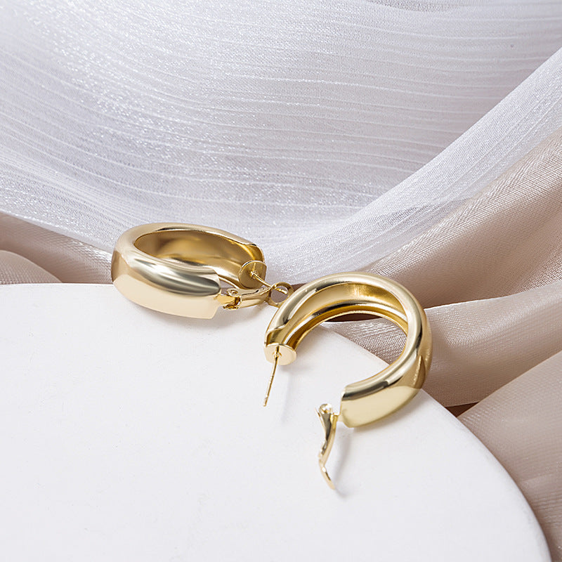 Stylish Gold Wide Face Big Circle Earrings