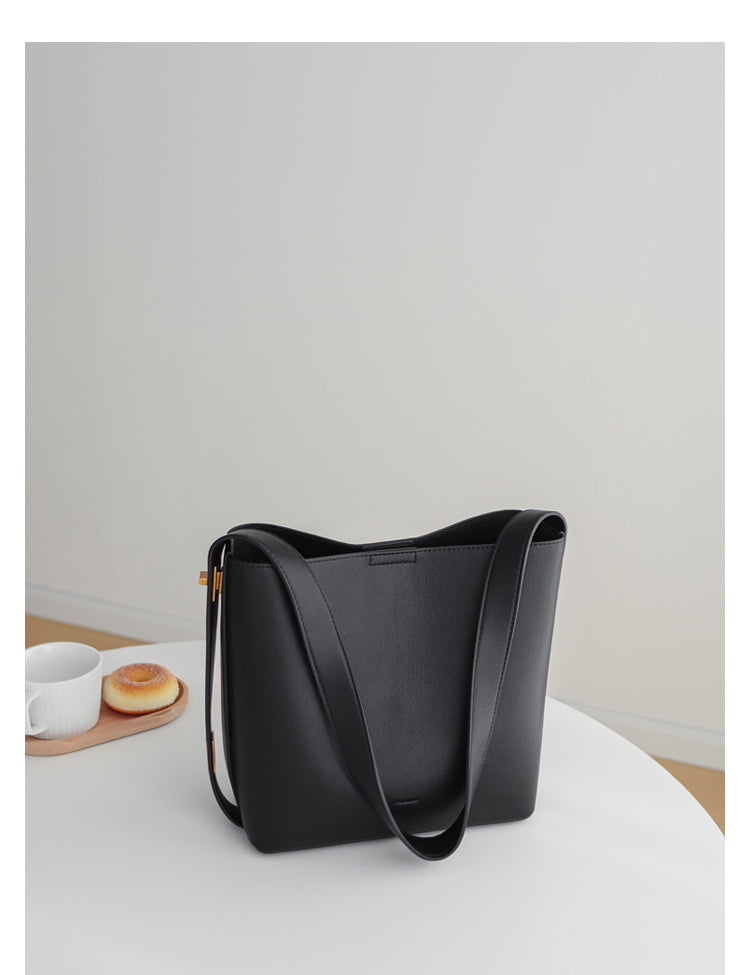 Functional Bucket-Shaped Mother-and-Child Bags