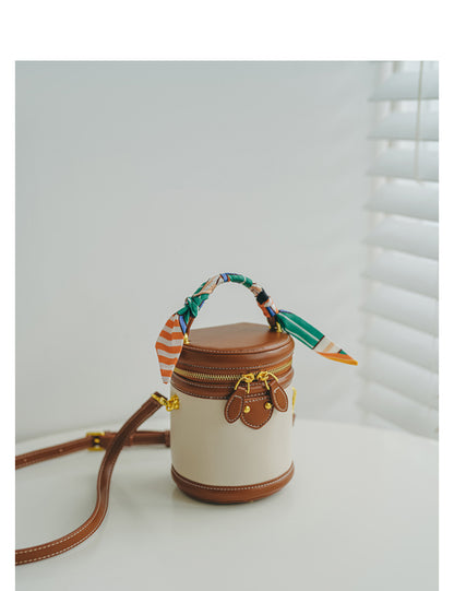 Adiffu Fashionable Barrel-Type Handbag