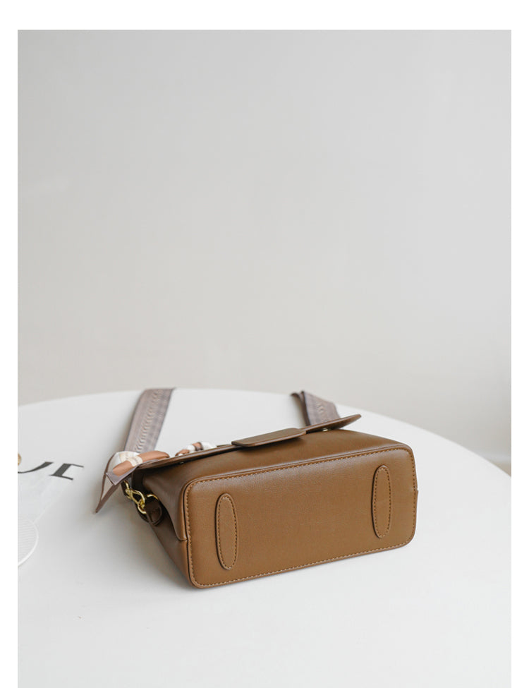 Adiffu Durable Square Crossbody Bag