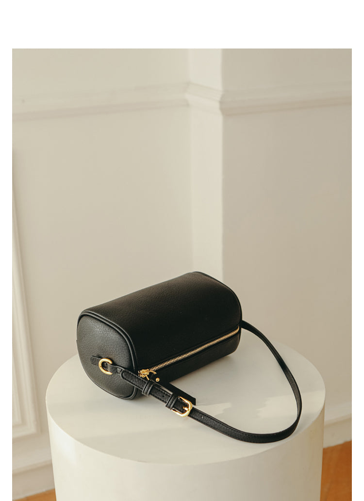 Adiffu Pillow Shoulder Bag