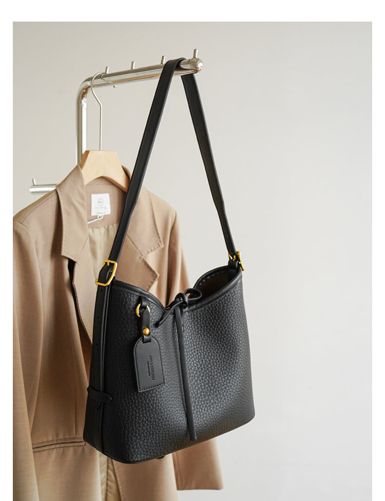 Adiffu Chic Shoulder Bag With Pouch