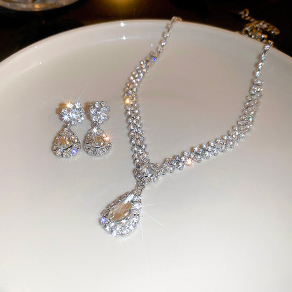 Adiffu Sparkling Necklace And Earring