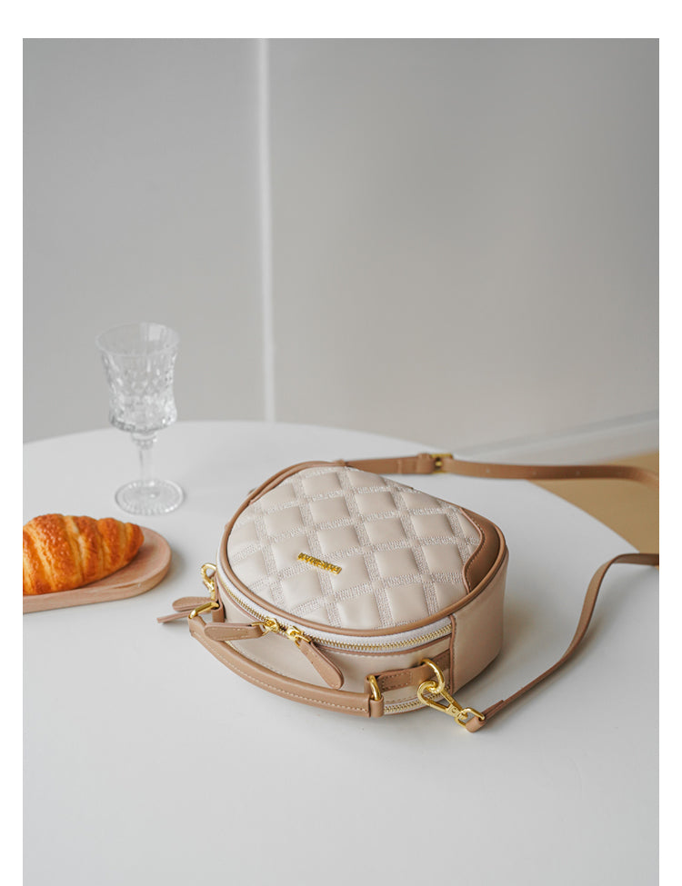 Premium Edge Lattice Small Bag