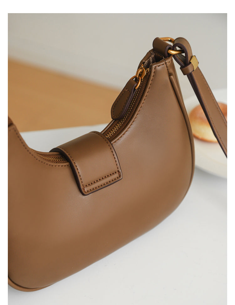 Adiffu Premium Vintage Crescent Bag