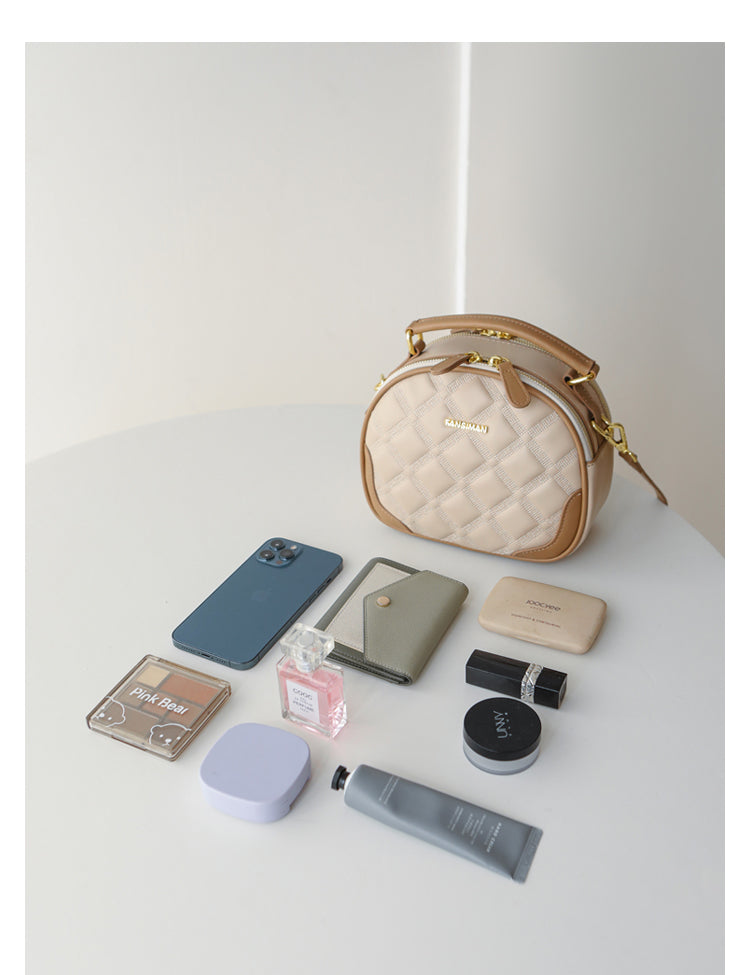Premium Edge Lattice Small Bag