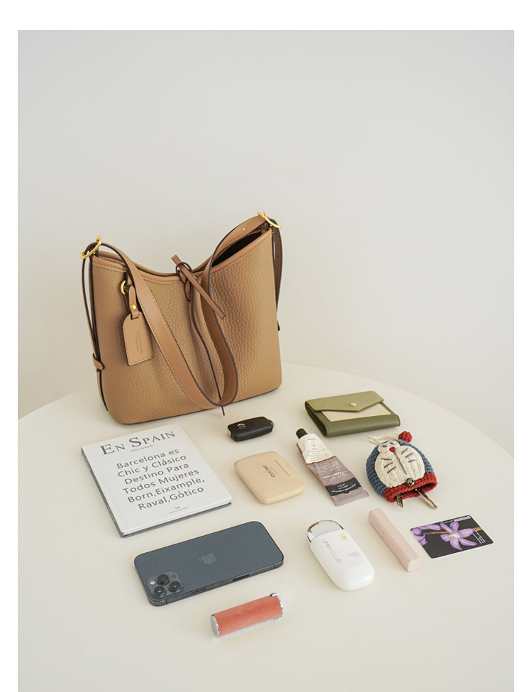 Adiffu Chic Shoulder Bag With Pouch