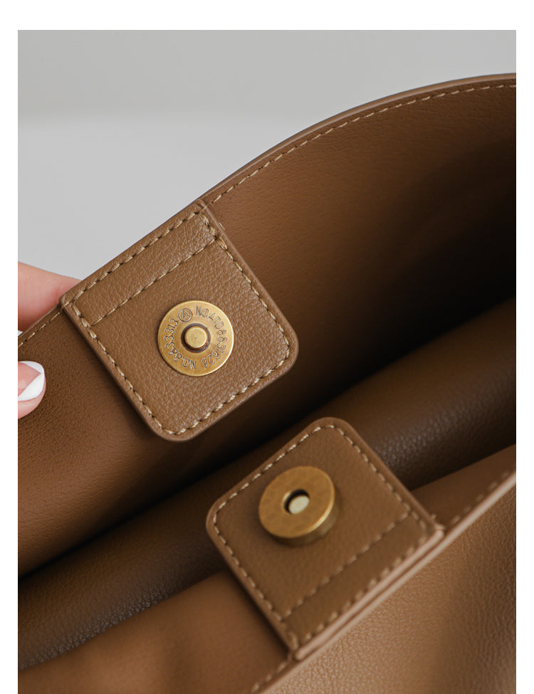 Functional Bucket-Shaped Mother-and-Child Bags