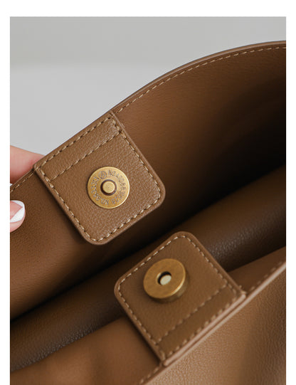 Functional Bucket-Shaped Mother-and-Child Bags