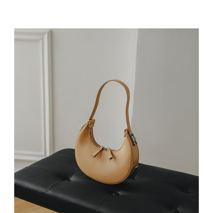 New Fashion Simple Personality Crescent Bag