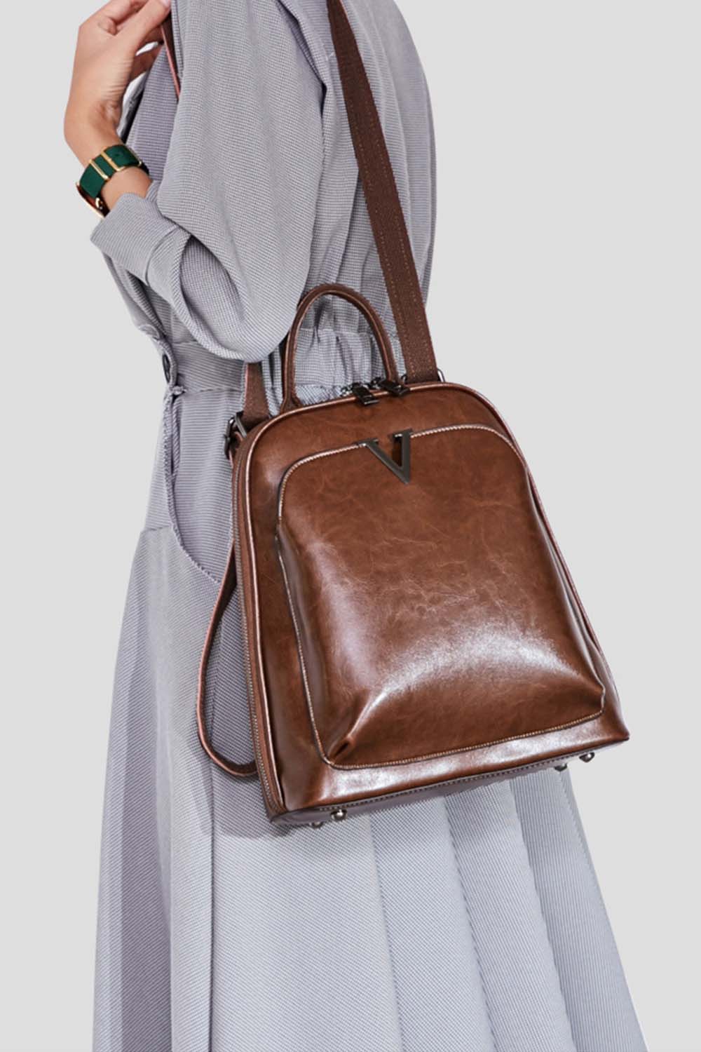 Adiffu Stylish Retro Genuine Leather Backpack Women's School Bag