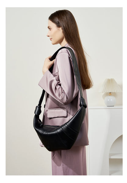 Adiffu Black Sheepskin Horn Bag