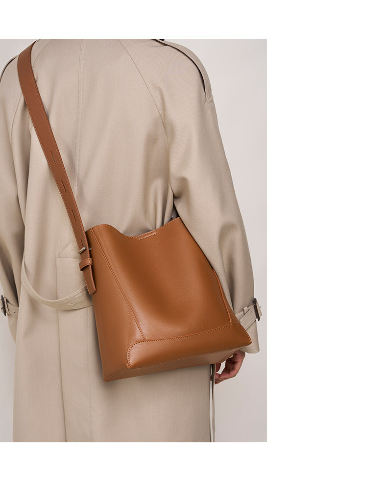 Adiffu All-match Leather Bucket Bag