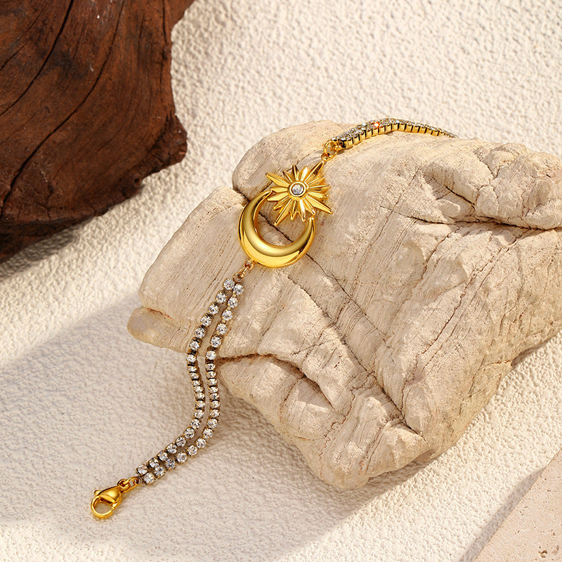 Luxury Gold Sun & Moon Bracelet – Celestial Adjustable Charm Bracelet for Women, Dainty Elegant Jewelry Gift