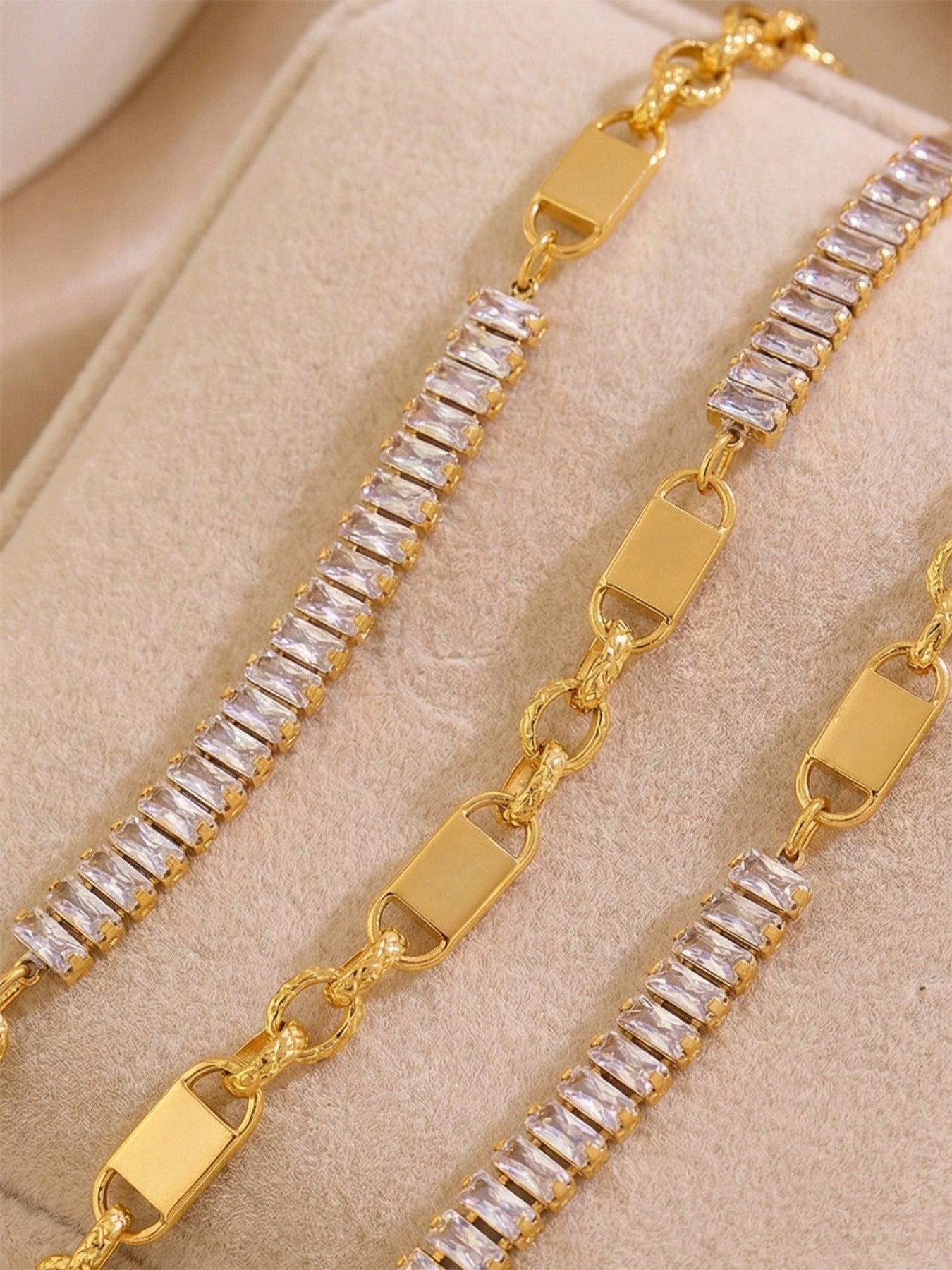 Elegant Zircon Beaded Chain Bracelet-Gold Stainless Steel