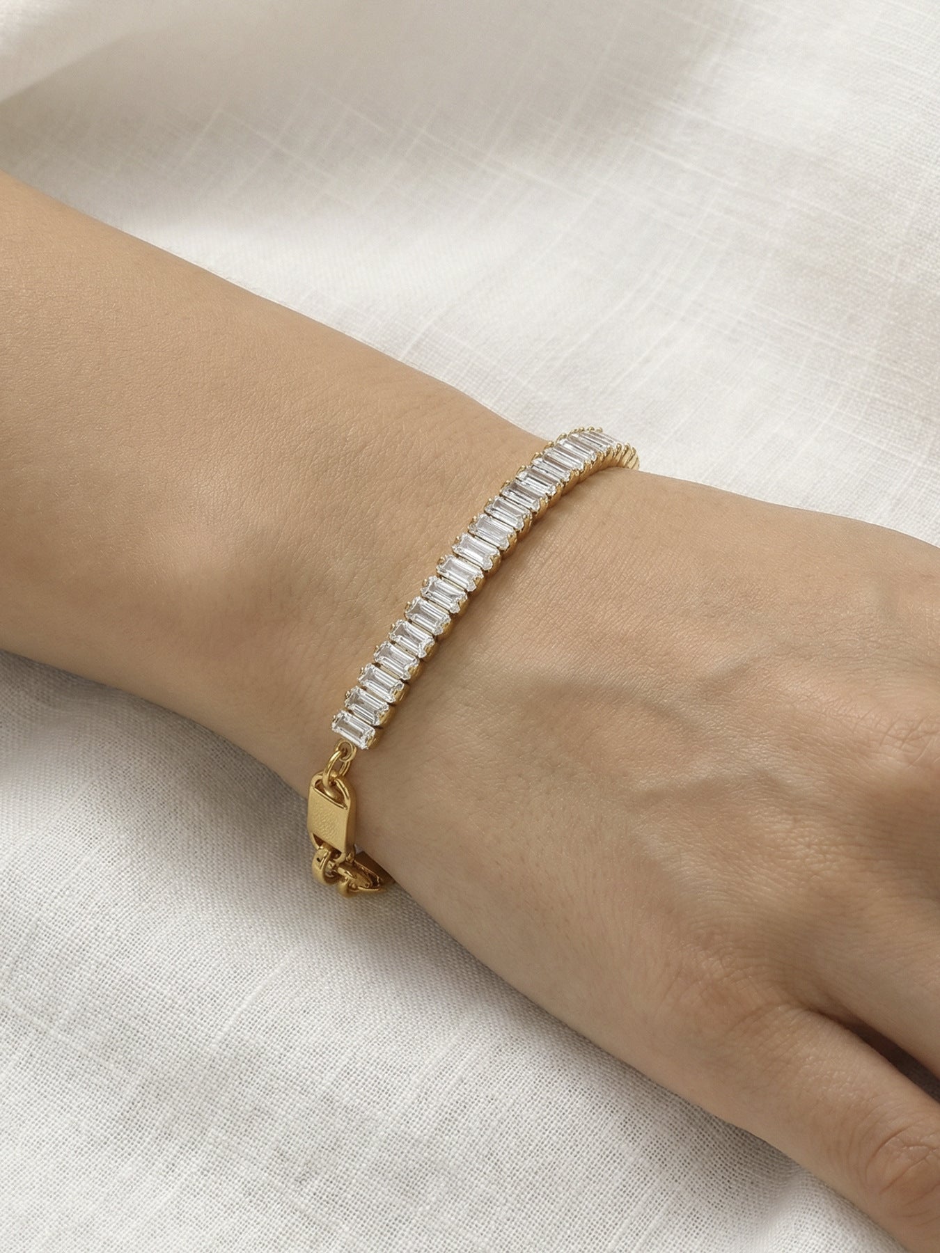 Elegant Zircon Beaded Chain Bracelet-Gold Stainless Steel