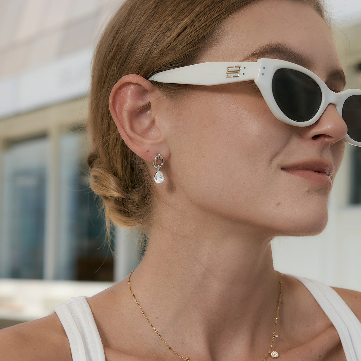 Elegant White Teardrop Zircon Dangle Earrings