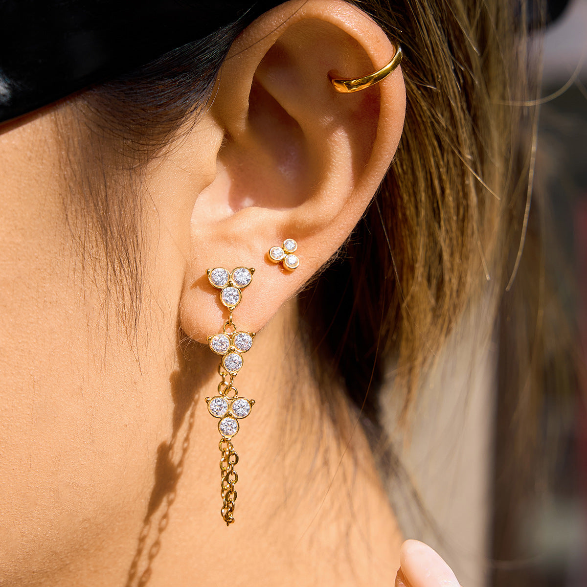 Minimalist White Zircon Floral Drop Earrings – 18K Gold Tone Elegance